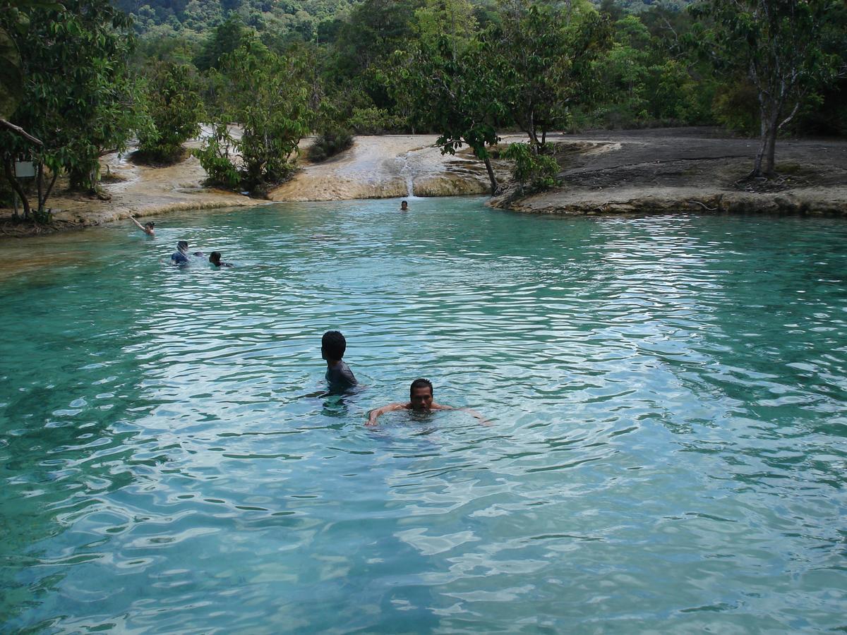 Hans Strand Bungalows Koh Lanta Bagian luar foto